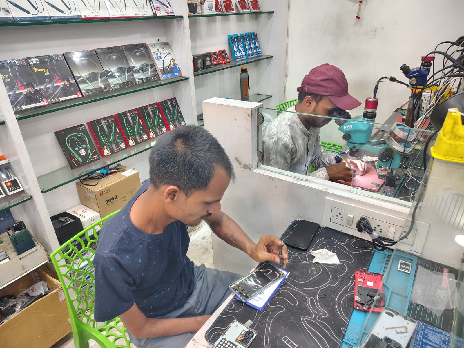 Microscope IC & Chip-Level Repair